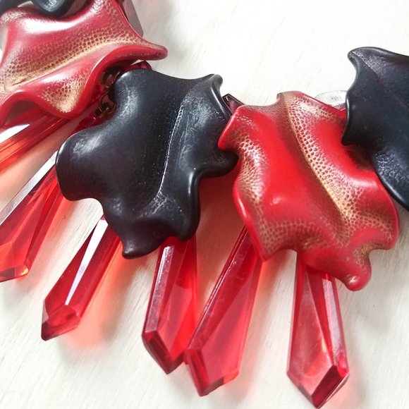 ►Free With Another Bundle ◄ 70s Vintage Leaf Dangle Necklace - Picture 3 of 4